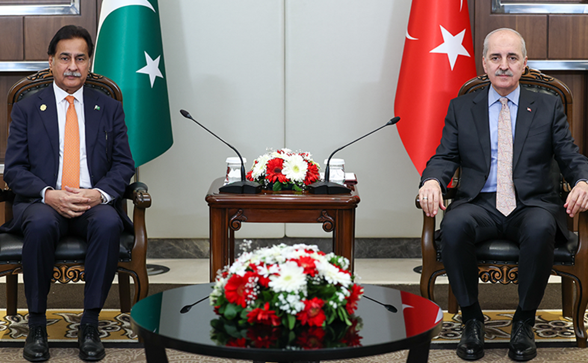 TBMM Başkanı Kurtulmuş, Pakistan Ulusal Meclisi Başkanı Sadık ile Görüştü