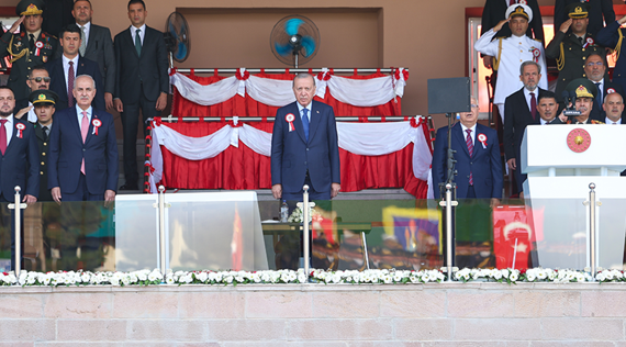 TBMM Başkanı Kurtulmuş, MSÜ Harp Okulları Diploma Alma ve Sancak Devir Teslim Töreni'ne Katıldı