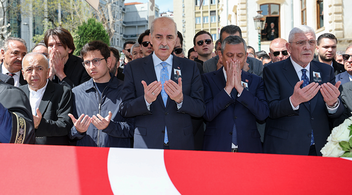 TBMM Başkanı Kurtulmuş, Cindoruk’un Cenaze Namazına Katıldı