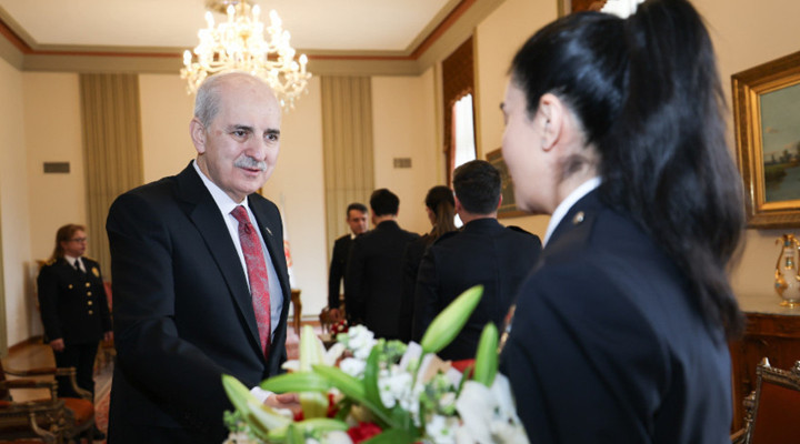 TBMM Başkanı Kurtulmuş, TBMM Koruma Daire Başkanı Çelik ve Beraberindeki Emniyet Mensuplarını Kabul Etti