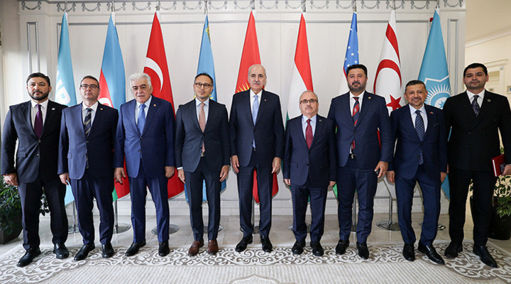 TBMM Başkanı Kurtulmuş, Bakü’de TÜRKPA Genel Sekreterliğini Ziyaret Etti