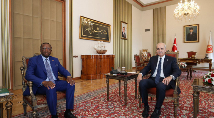 TBMM Başkanı Kurtulmuş, Kamerun Büyükelçisini Kabul Etti
