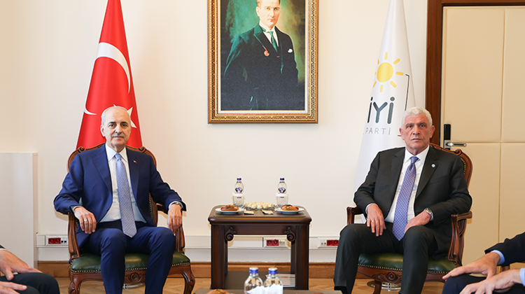 TBMM Başkanı Kurtulmuş, İYİ Parti Genel Başkanı Dervişoğlu ile Görüştü